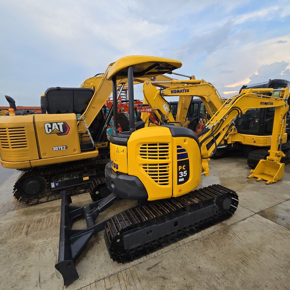 KOMATSU PC35 - Мини-экскаватор: фото 1 KOMATSU PC35 - Мини-экскаватор: фото 1