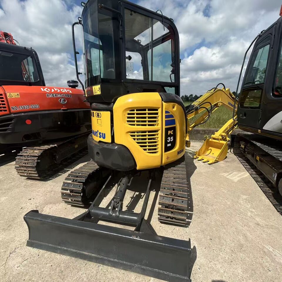 KOMATSU PC35 - Мини-экскаватор: фото 1 KOMATSU PC35 - Мини-экскаватор: фото 1