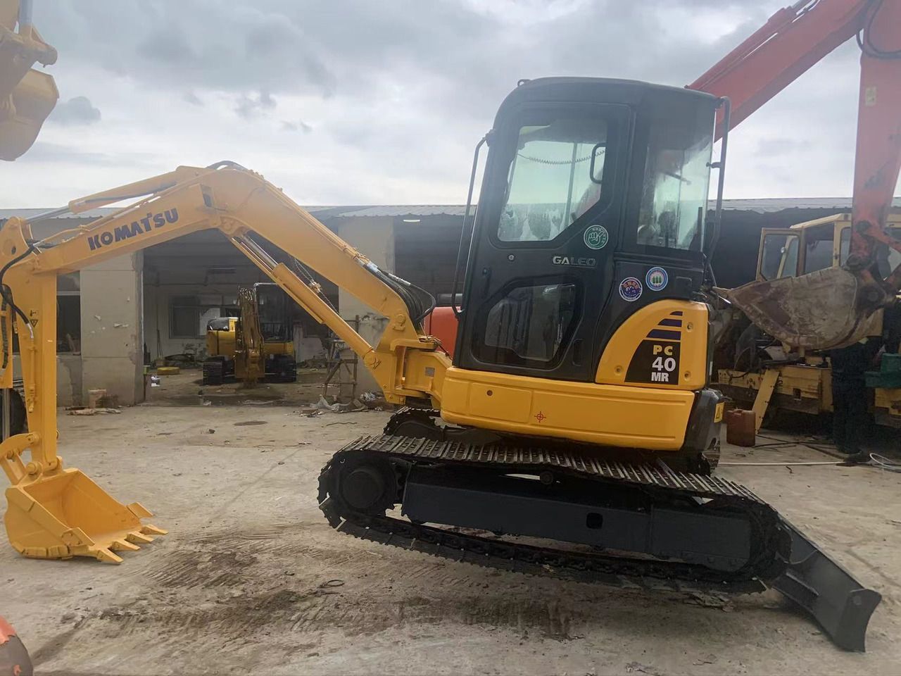 KOMATSU PC40 - Мини-экскаватор: фото 4 KOMATSU PC40 - Мини-экскаватор: фото 4