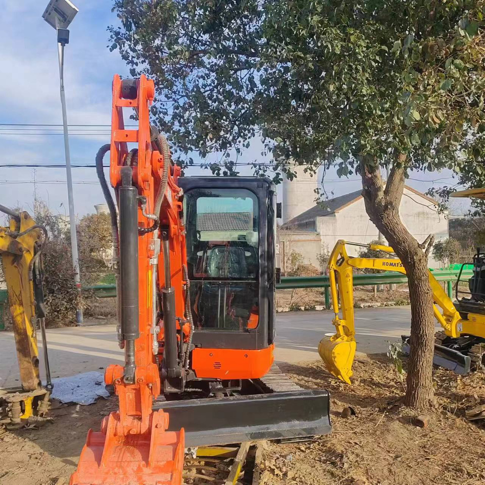 KUBOTA U30 - Мини-экскаватор: фото 5 KUBOTA U30 - Мини-экскаватор: фото 5
