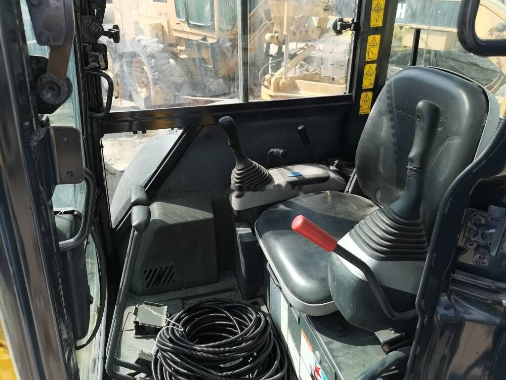 Мини-экскаватор Komatsu PC35MR: фото 6