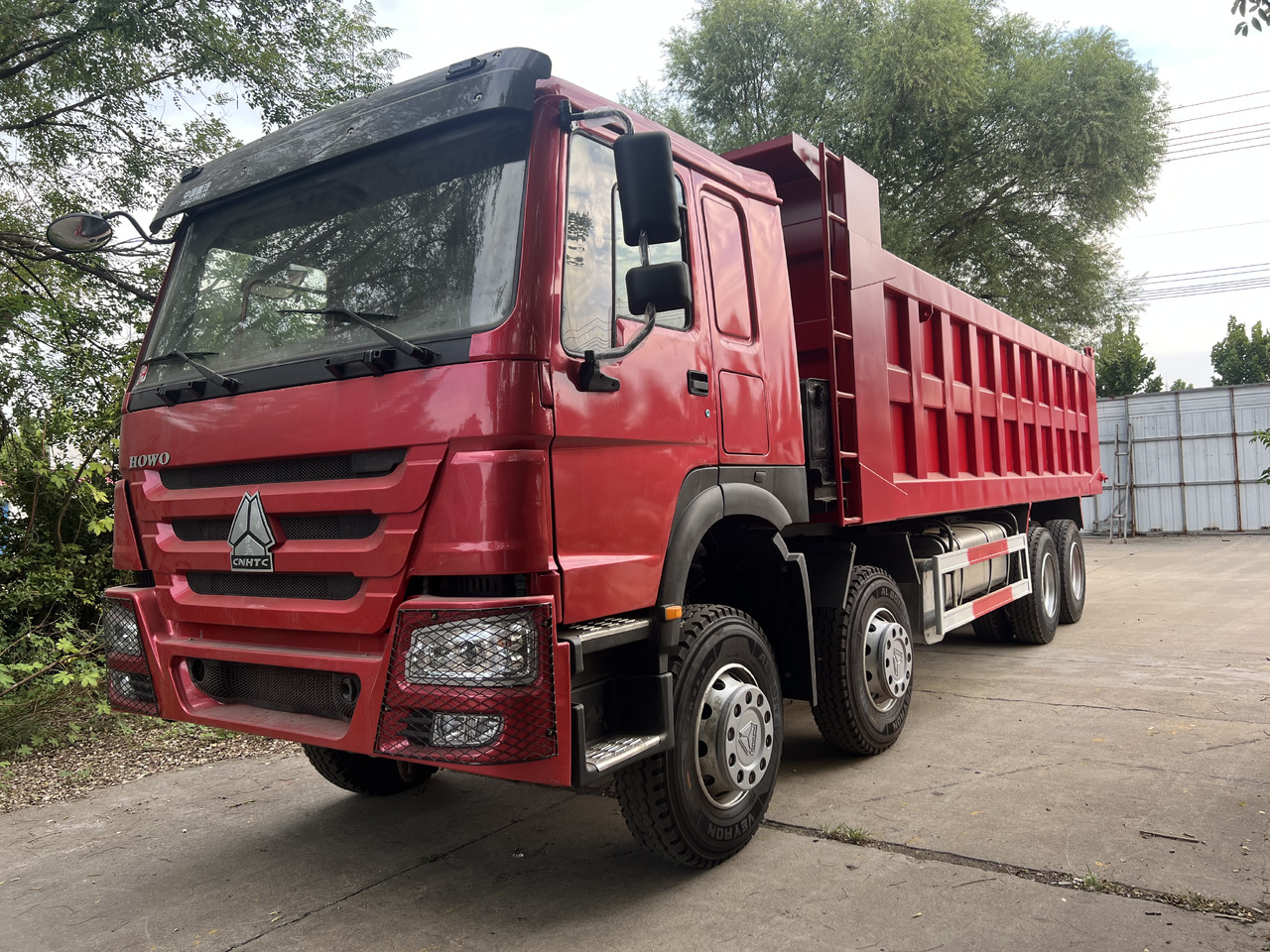 SINOTRUK HOWO 8*4 - Самосвал: фото 1 SINOTRUK HOWO 8*4 - Самосвал: фото 1