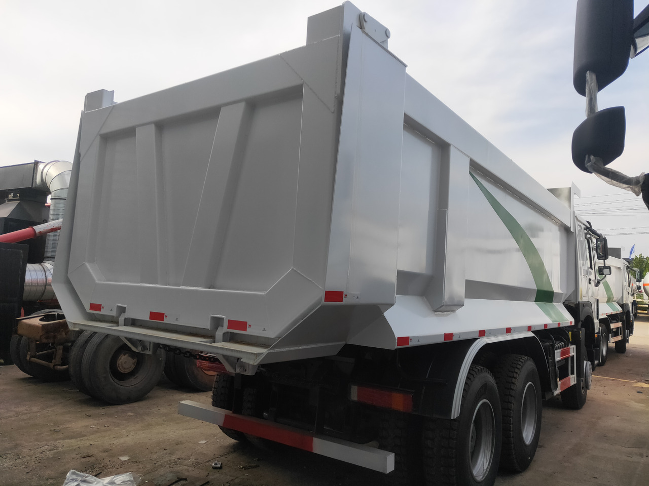 Sinotruk HOWO 371 6*4 Dump truck - Самосвал: фото 5 Sinotruk HOWO 371 6*4 Dump truck - Самосвал: фото 5