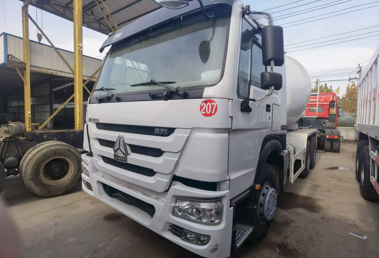 Автобетоносмеситель Sinotruk HOWO 371 Concrete mixer truck: фото 8