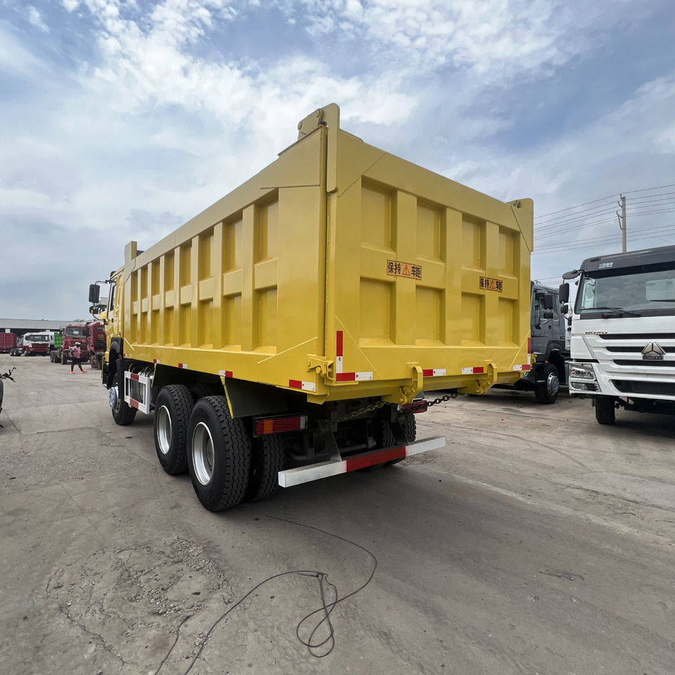 Sinotruk HOWO 371 - Мини-самосвал: фото 2 Sinotruk HOWO 371 - Мини-самосвал: фото 2