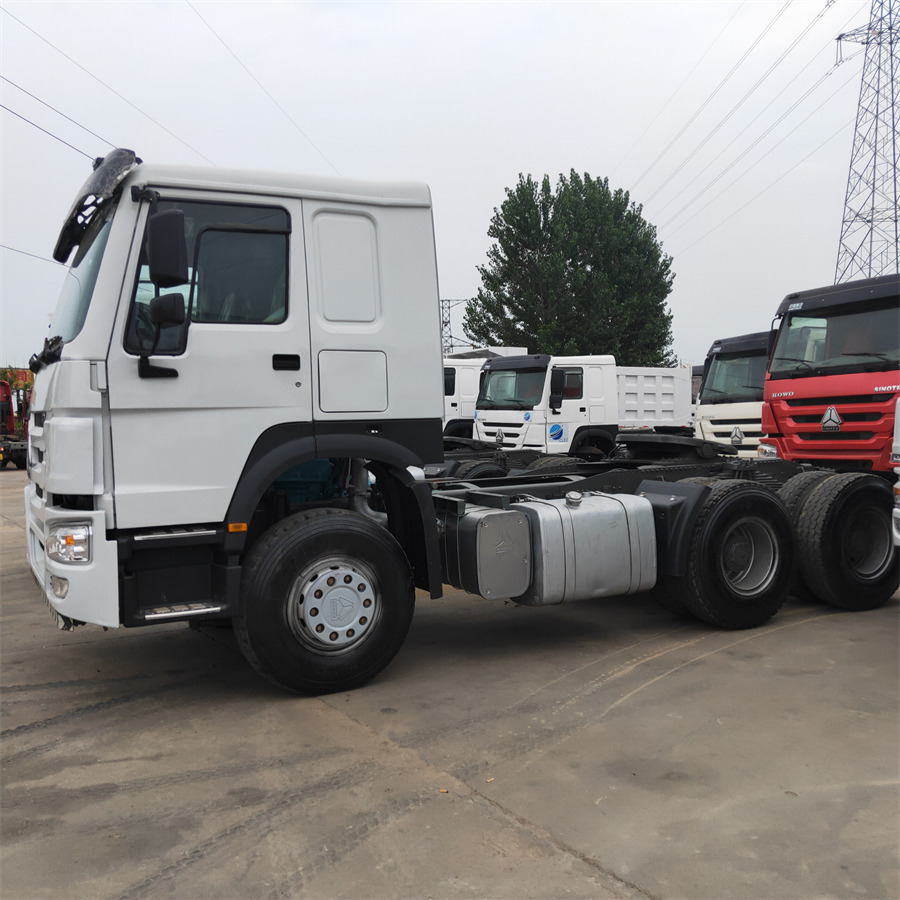 Sinotruk HOWO 371 tractor - Мини-самосвал: фото 4 Sinotruk HOWO 371 tractor - Мини-самосвал: фото 4