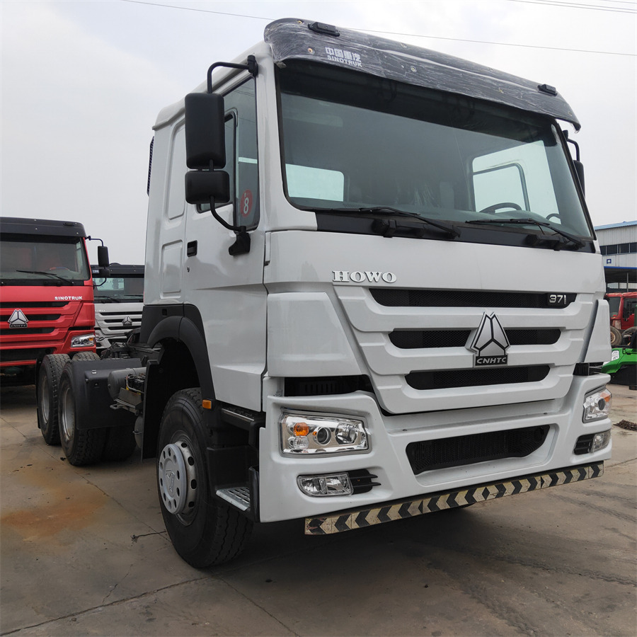 Sinotruk HOWO 371 tractor - Мини-самосвал: фото 1 Sinotruk HOWO 371 tractor - Мини-самосвал: фото 1