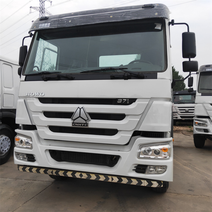 Sinotruk HOWO 371 tractor - Мини-самосвал: фото 2 Sinotruk HOWO 371 tractor - Мини-самосвал: фото 2