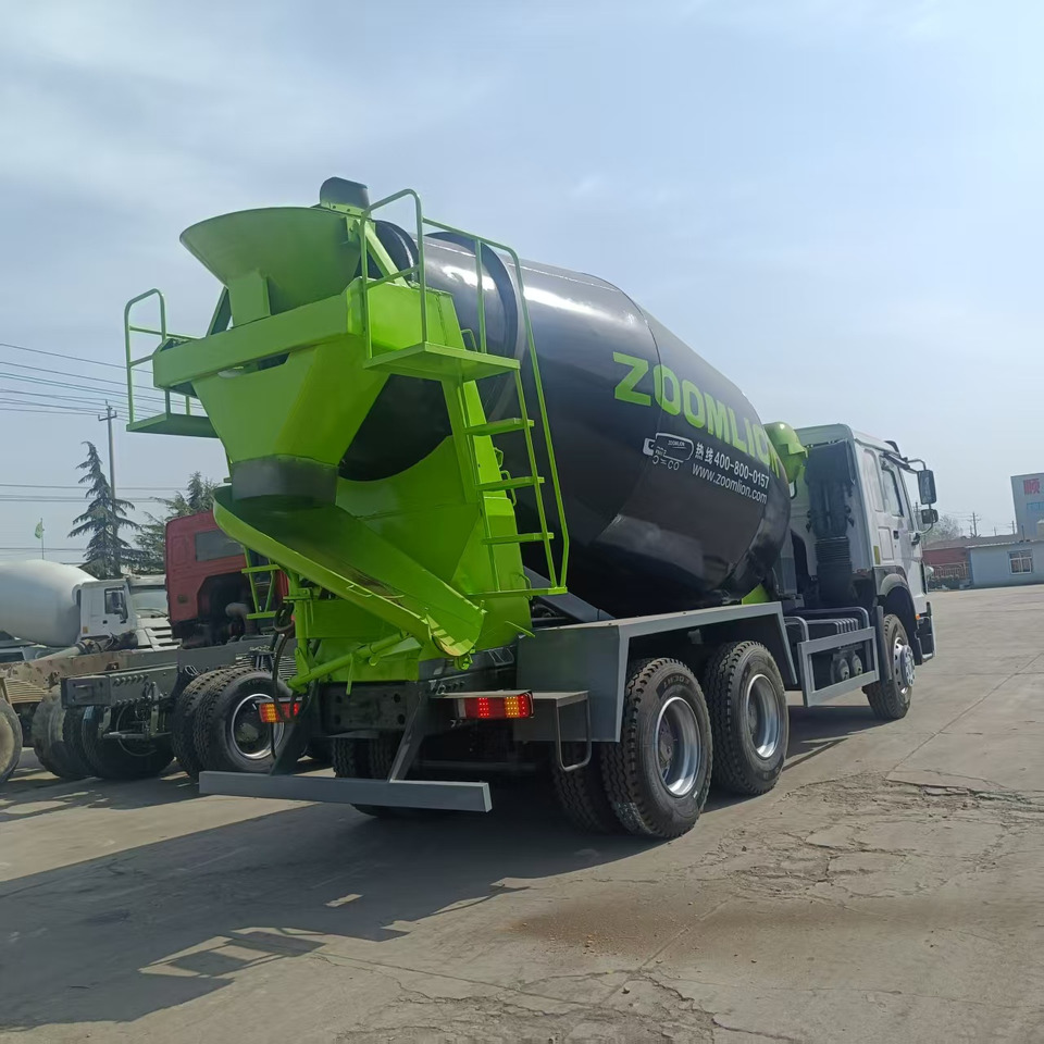 Sinotruk HOWO 6*4 Concrete mixer truck - Автобетоносмеситель: фото 5 Sinotruk HOWO 6*4 Concrete mixer truck - Автобетоносмеситель: фото 5