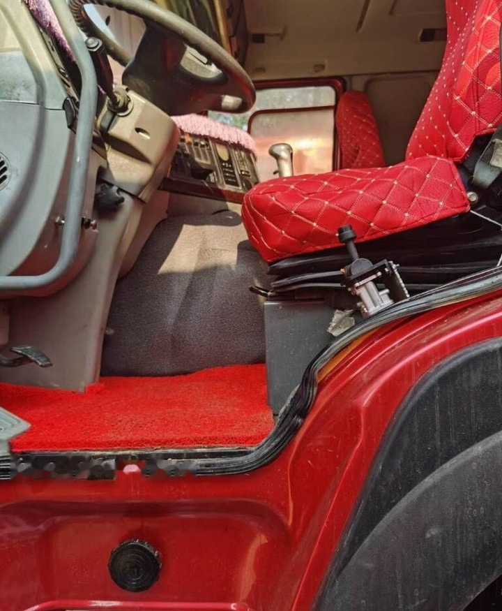 Sinotruk HOWO 6*4 Dump truck - Самосвал: фото 5 Sinotruk HOWO 6*4 Dump truck - Самосвал: фото 5