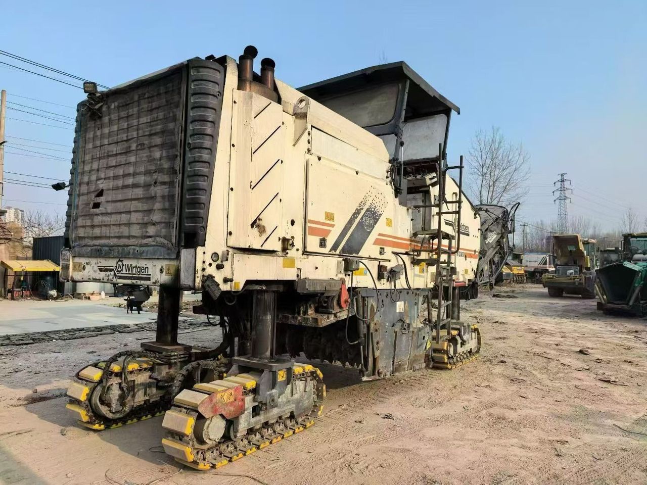 WIRTGEN W2000 - Гудронатор: фото 2 WIRTGEN W2000 - Гудронатор: фото 2
