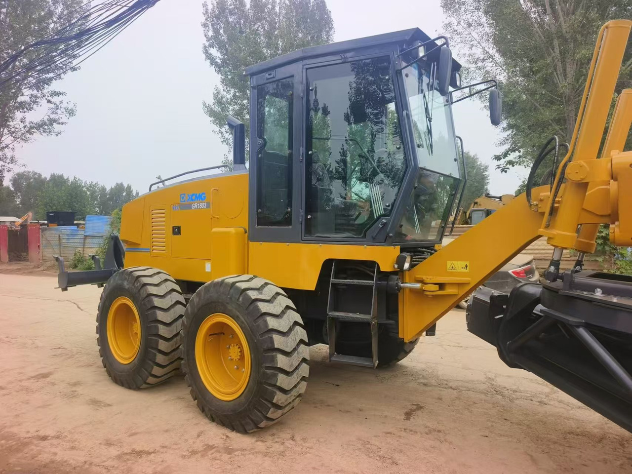 XCMG GR1803 - Грейдер: фото 2 XCMG GR1803 - Грейдер: фото 2