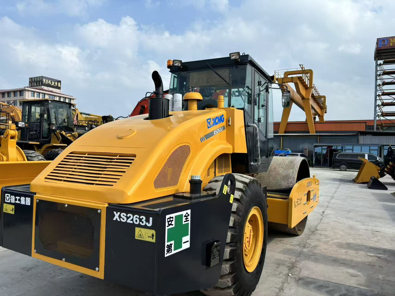 XCMG XS263J - Дорожный каток: фото 2 XCMG XS263J - Дорожный каток: фото 2