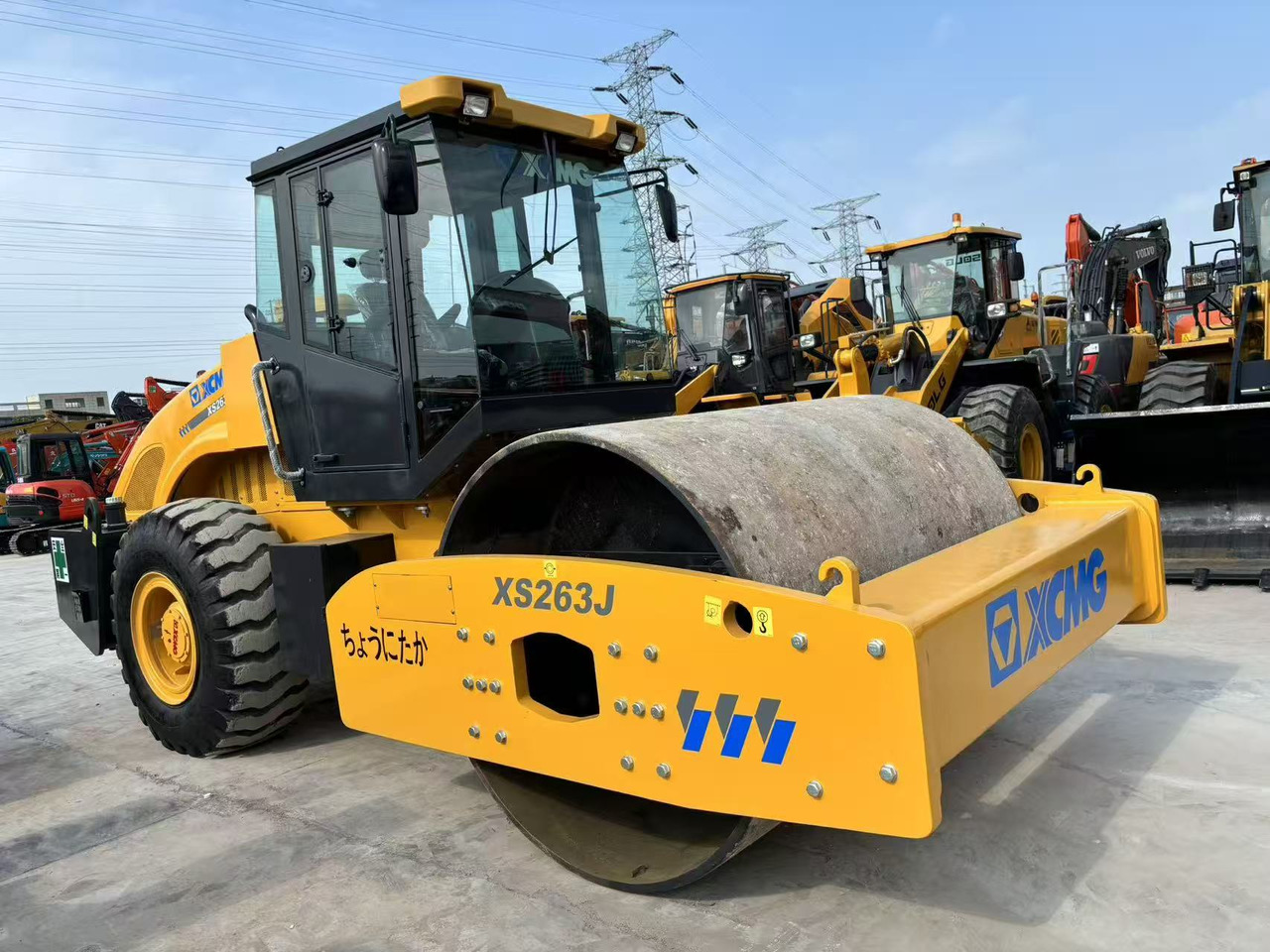 XCMG XS263J - Дорожный каток: фото 5 XCMG XS263J - Дорожный каток: фото 5
