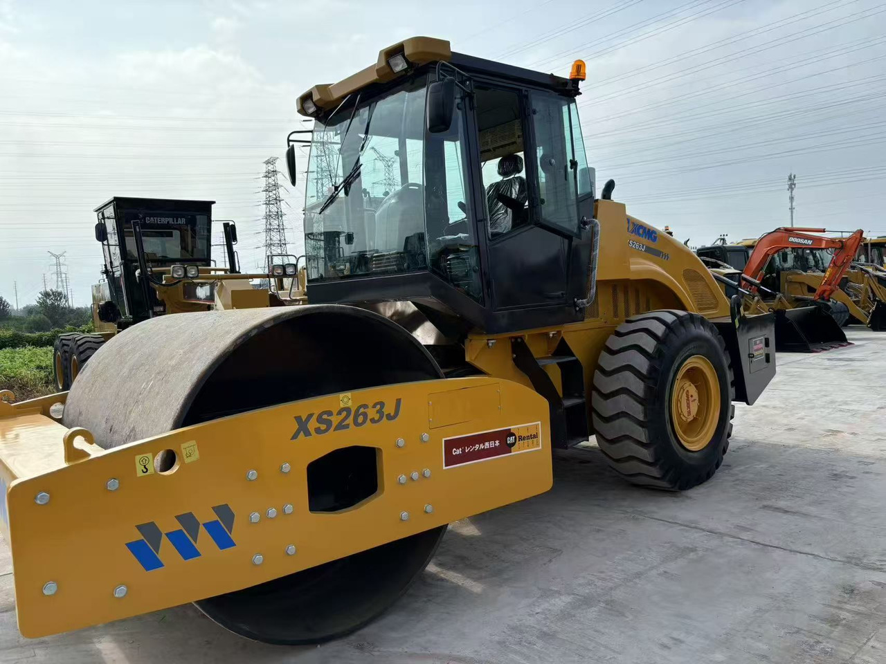 XCMG XS263J - Дорожный каток: фото 3 XCMG XS263J - Дорожный каток: фото 3