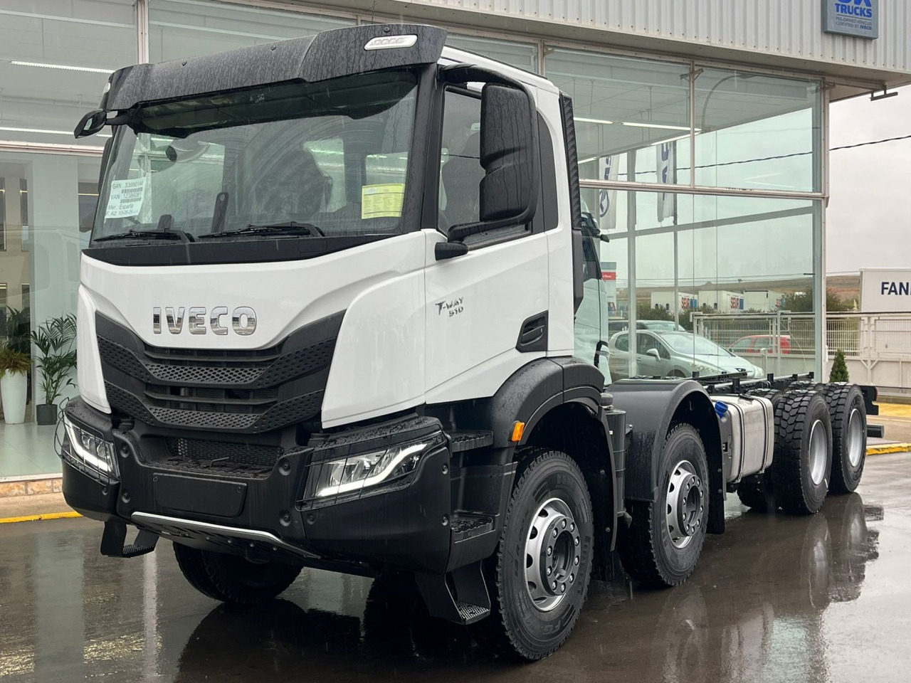 Chasis IVECO T-WAY 510cv 8X4 - Грузовик-шасси: фото 1 Chasis IVECO T-WAY 510cv 8X4 - Грузовик-шасси: фото 1