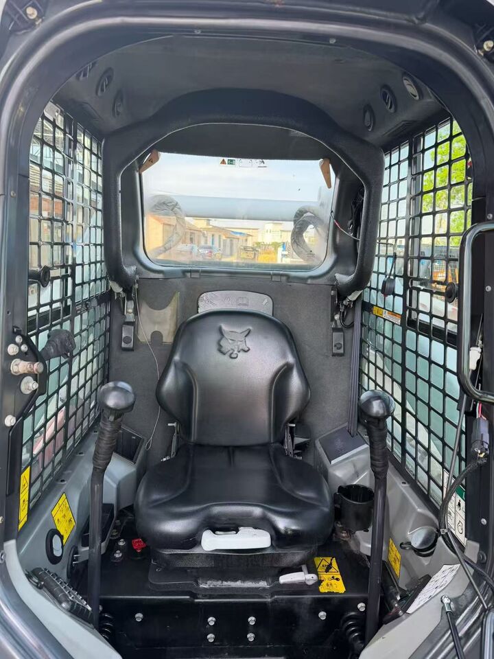 BOBCAT S770 - Мини-погрузчик с бортовым поворотом: фото 5 BOBCAT S770 - Мини-погрузчик с бортовым поворотом: фото 5
