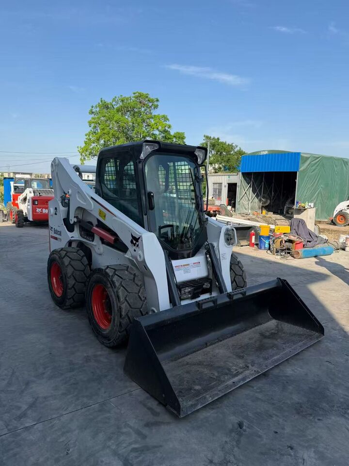 BOBCAT S770 - Мини-погрузчик с бортовым поворотом: фото 3 BOBCAT S770 - Мини-погрузчик с бортовым поворотом: фото 3