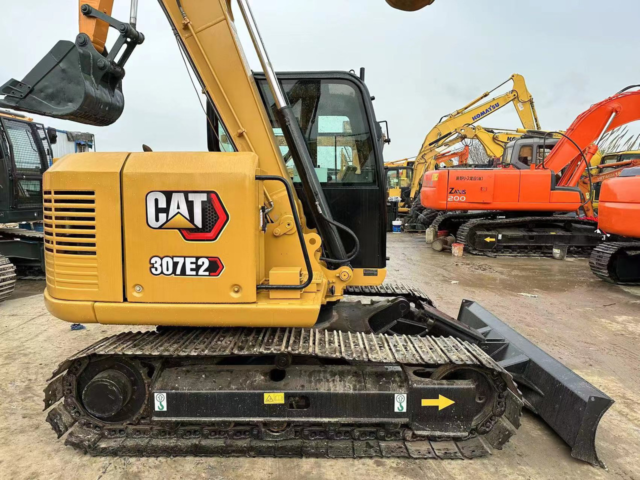 Мини-экскаватор CAT 307E2: фото 1