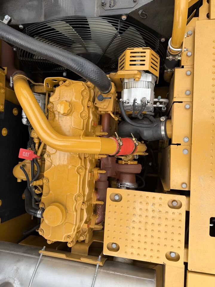 CAT 320BL - Гусеничный экскаватор: фото 5 CAT 320BL - Гусеничный экскаватор: фото 5