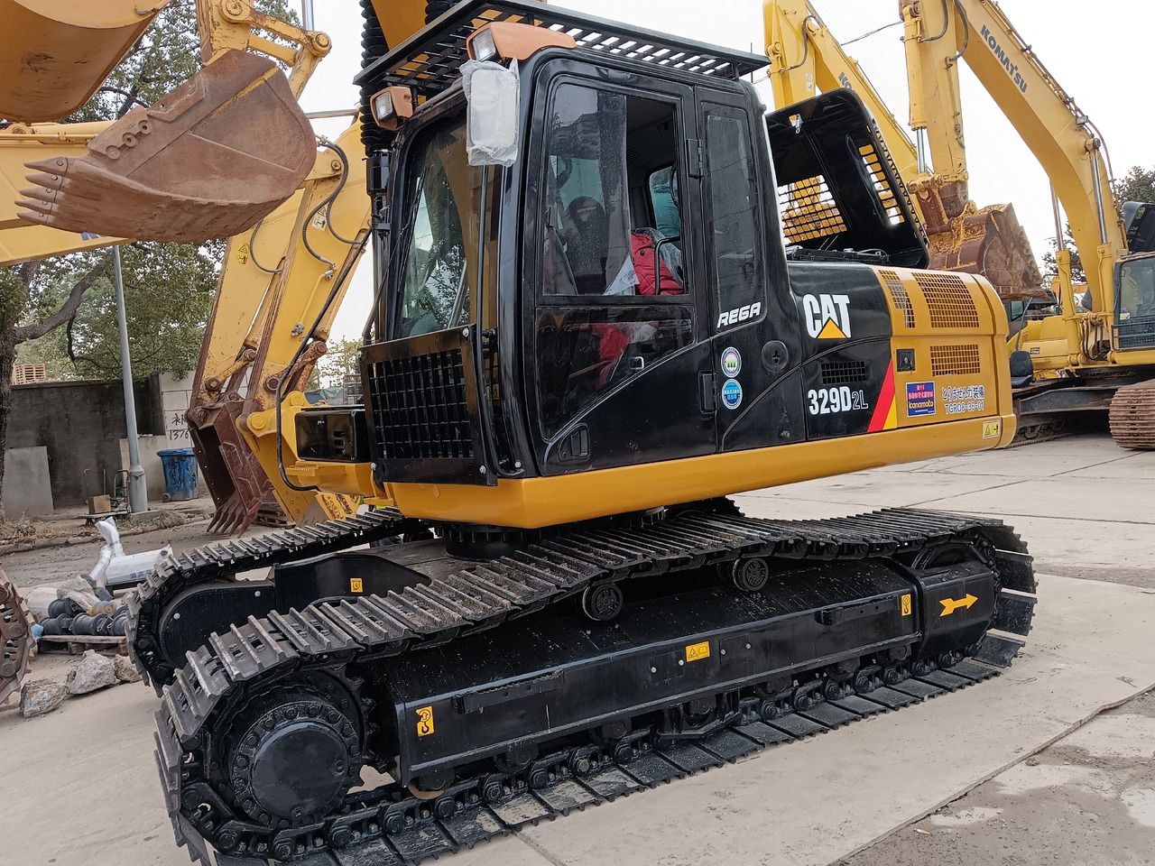 CAT 329D2L Tier-1 China source - Гусеничный экскаватор: фото 2 CAT 329D2L Tier-1 China source - Гусеничный экскаватор: фото 2