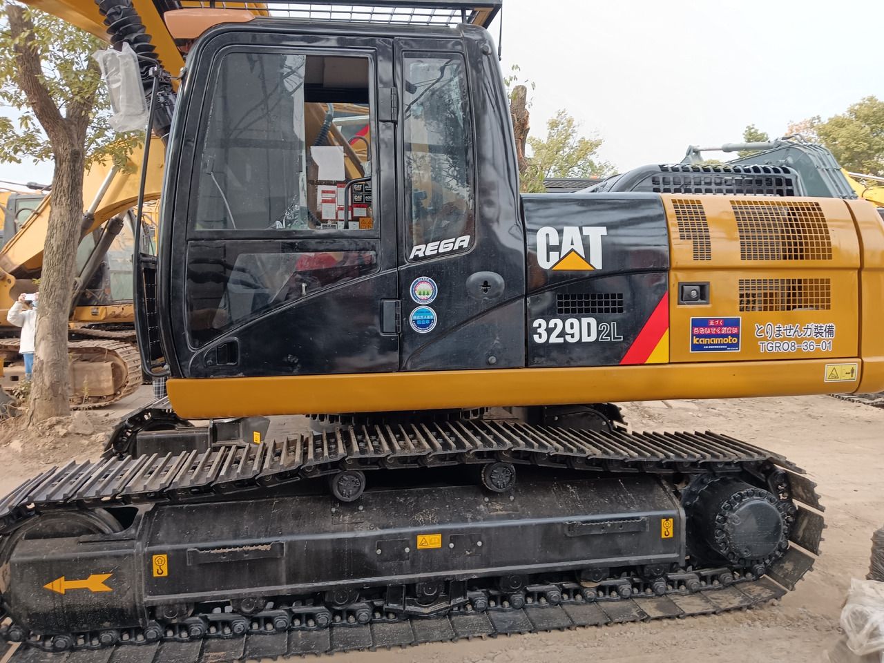CAT 329D2L Tier-1 China source - Гусеничный экскаватор: фото 1 CAT 329D2L Tier-1 China source - Гусеничный экскаватор: фото 1