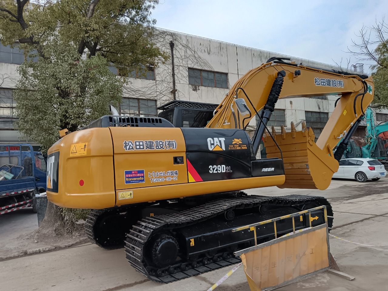 CAT 329D2L Tier-1 China source - Гусеничный экскаватор: фото 3 CAT 329D2L Tier-1 China source - Гусеничный экскаватор: фото 3