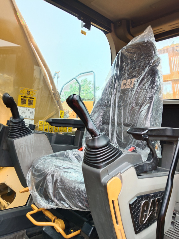 CAT 330GC - Гусеничный экскаватор: фото 3 CAT 330GC - Гусеничный экскаватор: фото 3