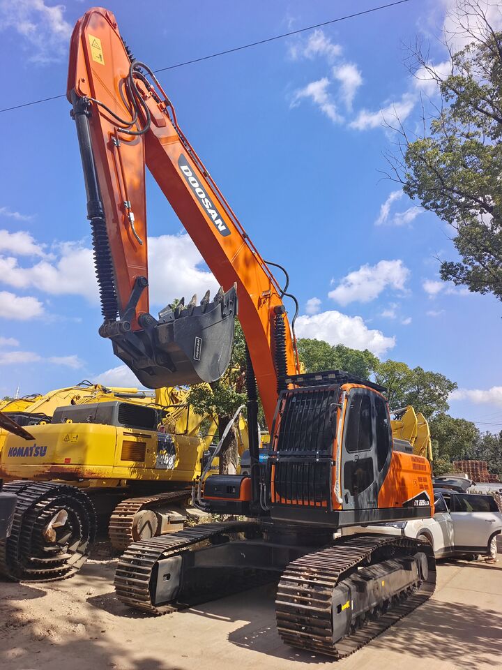 DOOSAN DX225LCA - Гусеничный экскаватор: фото 4 DOOSAN DX225LCA - Гусеничный экскаватор: фото 4