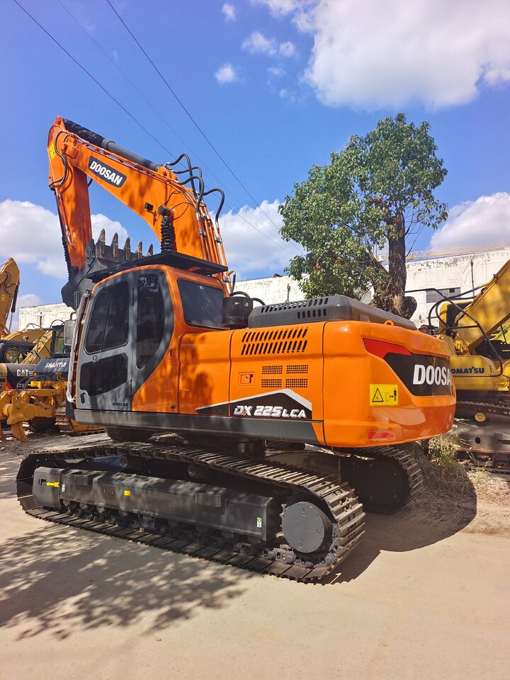 DOOSAN DX225LCA - Гусеничный экскаватор: фото 1 DOOSAN DX225LCA - Гусеничный экскаватор: фото 1