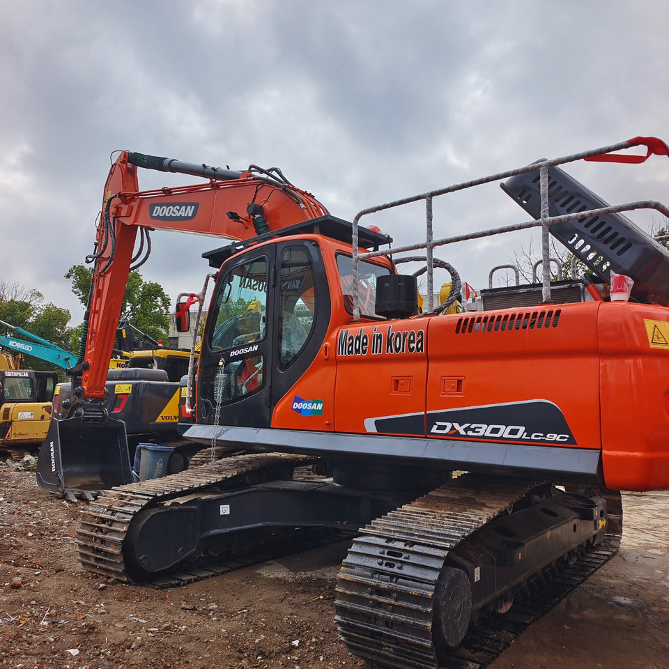 DOOSAN DX300 DX300LC-9C - Гусеничный экскаватор: фото 5 DOOSAN DX300 DX300LC-9C - Гусеничный экскаватор: фото 5