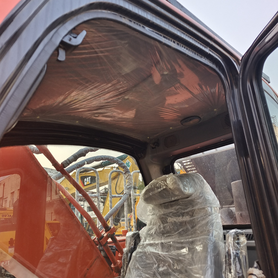 DOOSAN DX300LC-9C - Гусеничный экскаватор: фото 3 DOOSAN DX300LC-9C - Гусеничный экскаватор: фото 3