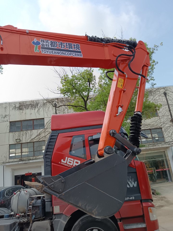 HITACHI ZX70 - Мини-экскаватор: фото 3 HITACHI ZX70 - Мини-экскаватор: фото 3
