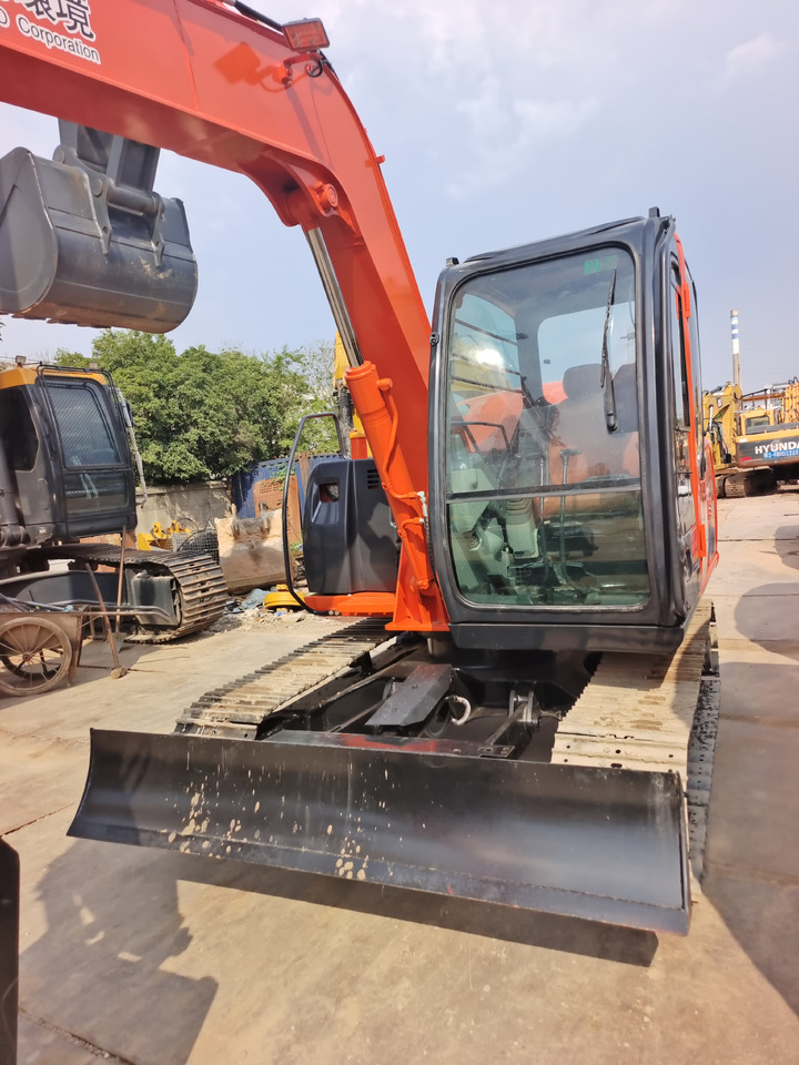 HITACHI ZX70 ZAXIS 70 - Мини-экскаватор: фото 5 HITACHI ZX70 ZAXIS 70 - Мини-экскаватор: фото 5