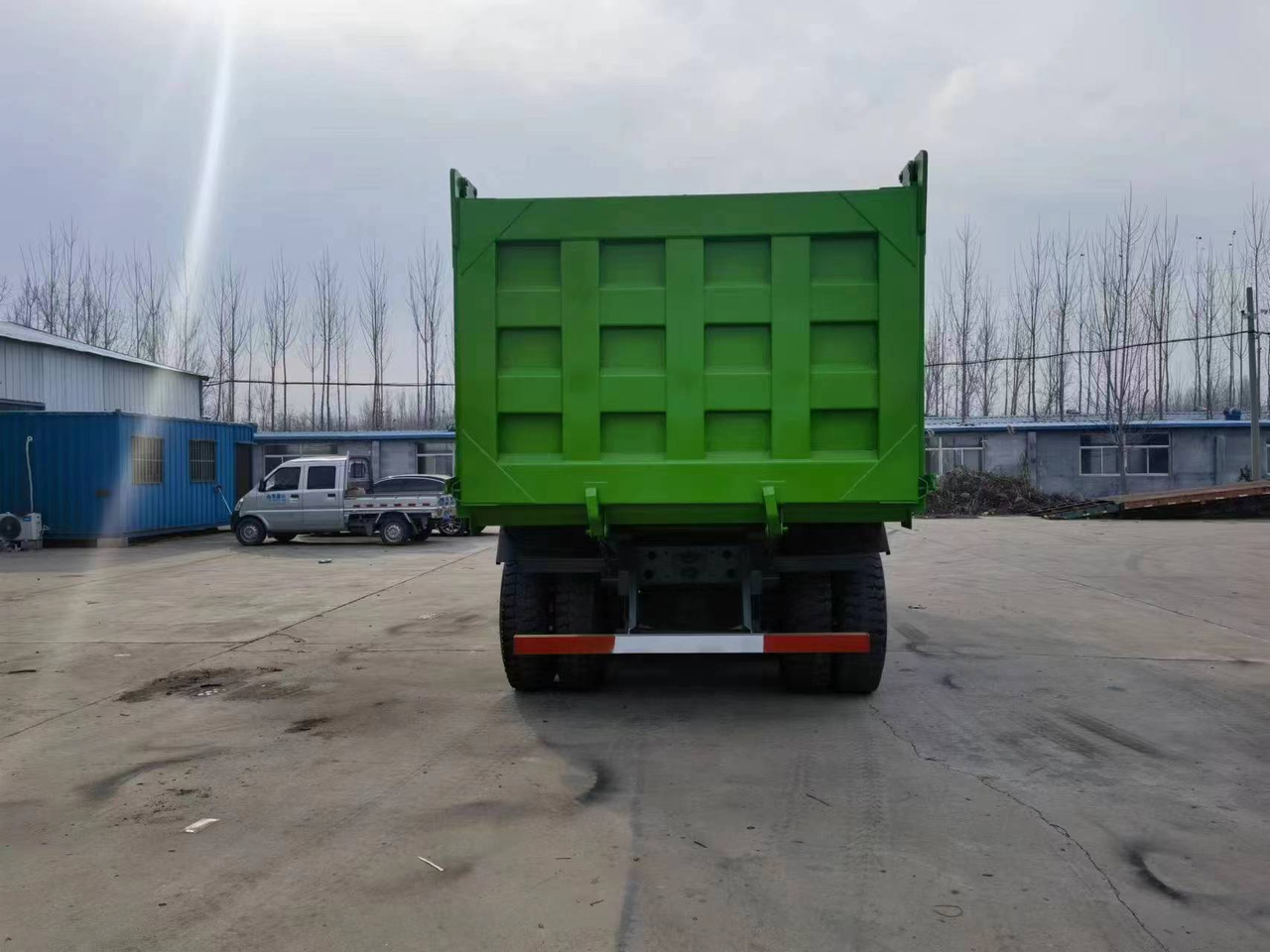 Самосвал HOWO 375: фото 11 Самосвал HOWO 375: фото 11