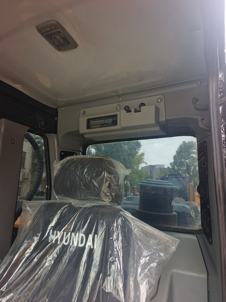 HYUNDAI 220-9S - Гусеничный экскаватор: фото 3 HYUNDAI 220-9S - Гусеничный экскаватор: фото 3