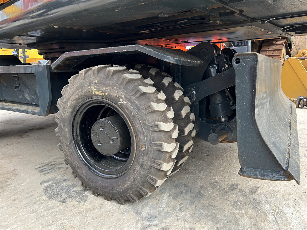 Колёсный экскаватор HYUNDAI ROBEX 210W-9S: фото 8