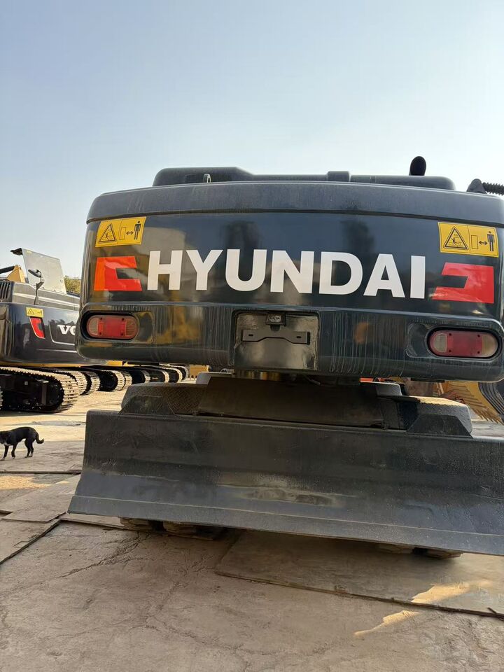 Hyundai R210W-9T - Колёсный экскаватор: фото 2 Hyundai R210W-9T - Колёсный экскаватор: фото 2