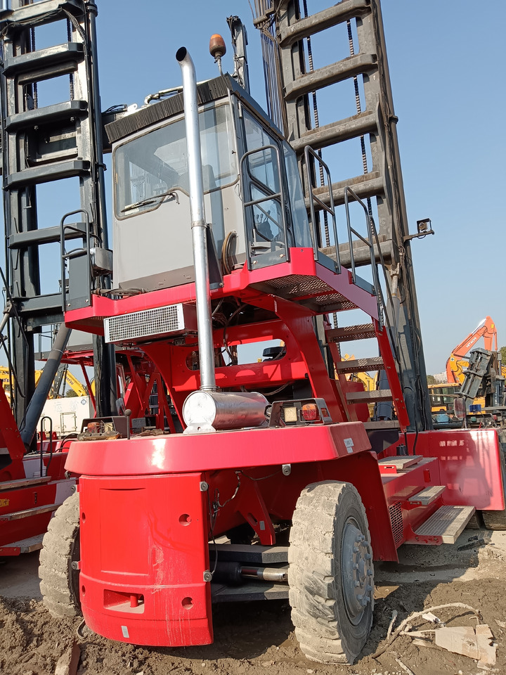 KALMAR DCE90 - Ричстакер: фото 2 KALMAR DCE90 - Ричстакер: фото 2