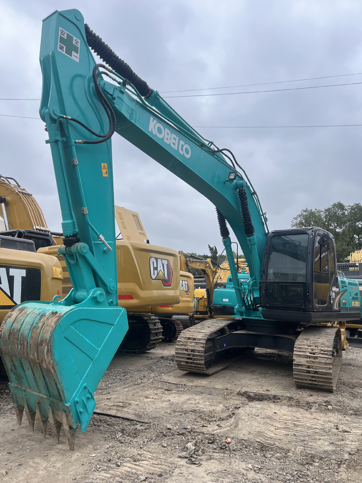 KOBELCO SK200-8 - Гусеничный экскаватор: фото 2 KOBELCO SK200-8 - Гусеничный экскаватор: фото 2