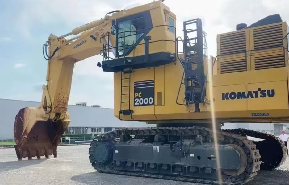 KOMATSU PC2000 - Горнодобывающая техника: фото 1 KOMATSU PC2000 - Горнодобывающая техника: фото 1