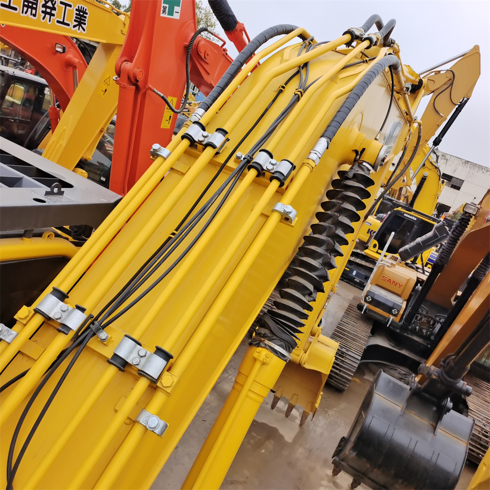 Гусеничный экскаватор KOMATSU PC210LC PC 210 LC - 8: фото 15