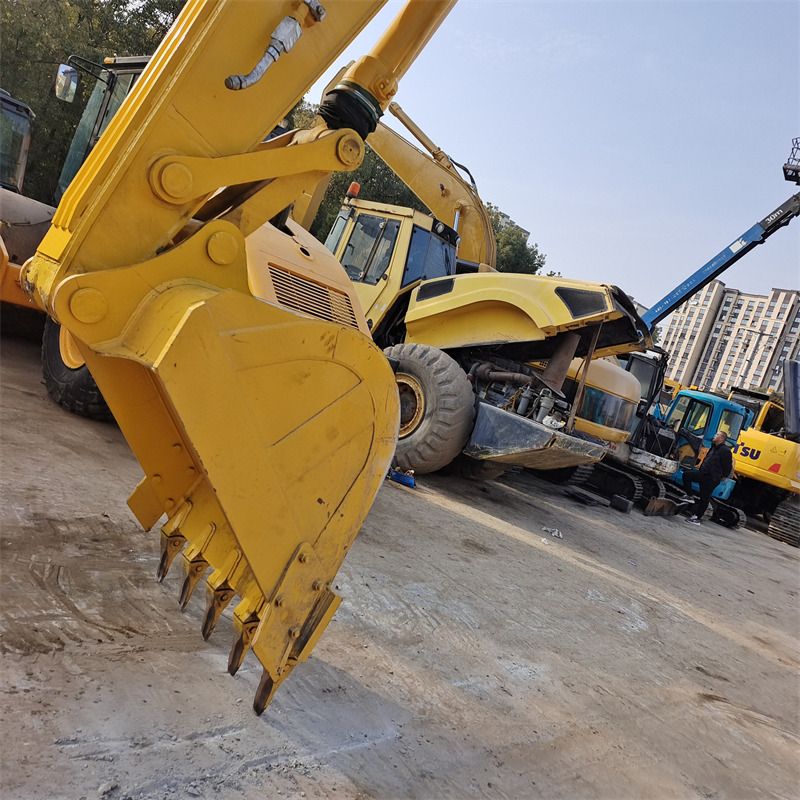 Гусеничный экскаватор KOMATSU PC220-8N1 PC220: фото 8