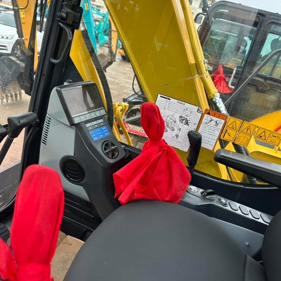 KOMATSU PC60 - Мини-экскаватор: фото 3 KOMATSU PC60 - Мини-экскаватор: фото 3
