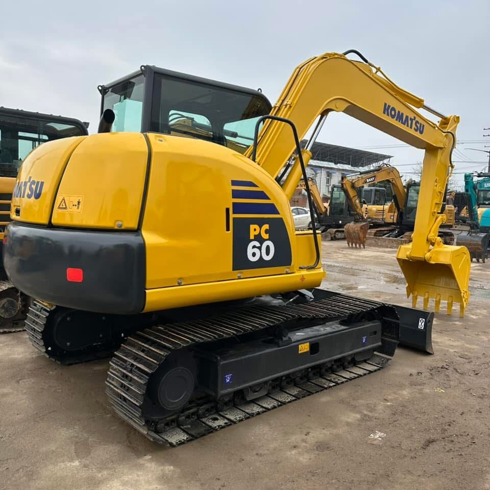 KOMATSU PC60 - Мини-экскаватор: фото 1 KOMATSU PC60 - Мини-экскаватор: фото 1