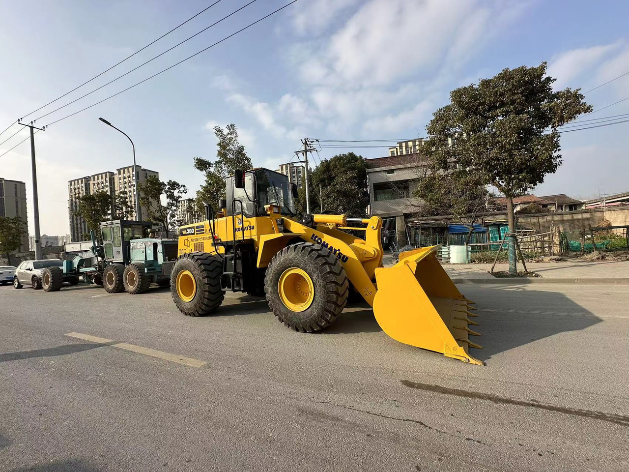 Колёсный погрузчик KOMATSU WA380: фото 12 Колёсный погрузчик KOMATSU WA380: фото 12