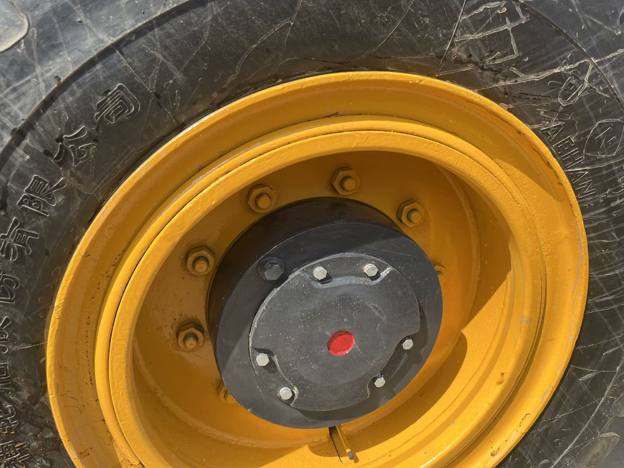 LIUGONG 835 - Колёсный погрузчик: фото 3 LIUGONG 835 - Колёсный погрузчик: фото 3