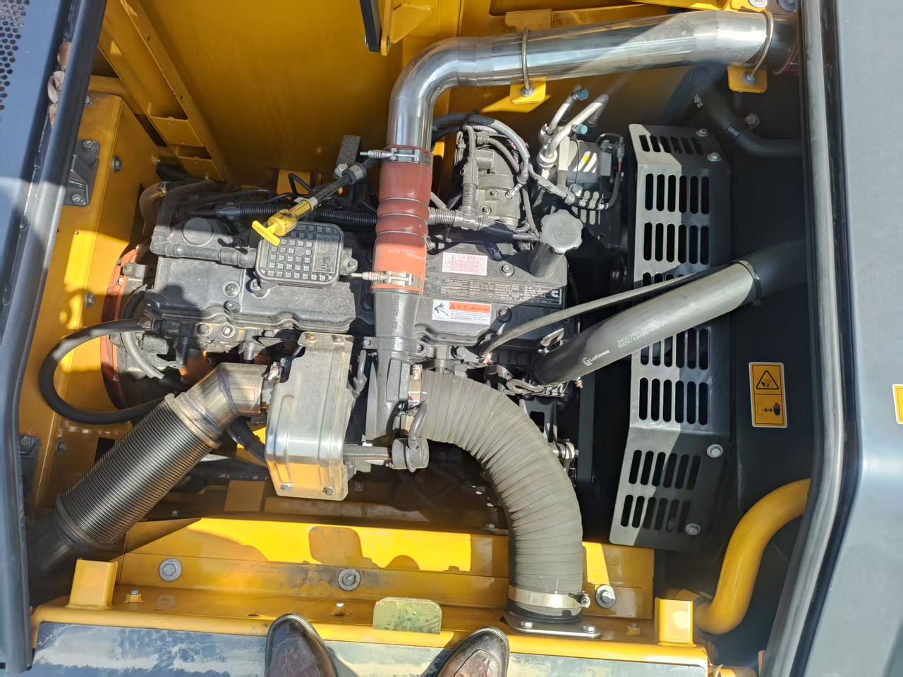 Новый Гусеничный экскаватор LIUGONG 920FG4 100% Brand New 21.5 TON 20 TON: фото 8 Новый Гусеничный экскаватор LIUGONG 920FG4 100% Brand New 21.5 TON 20 TON: фото 8