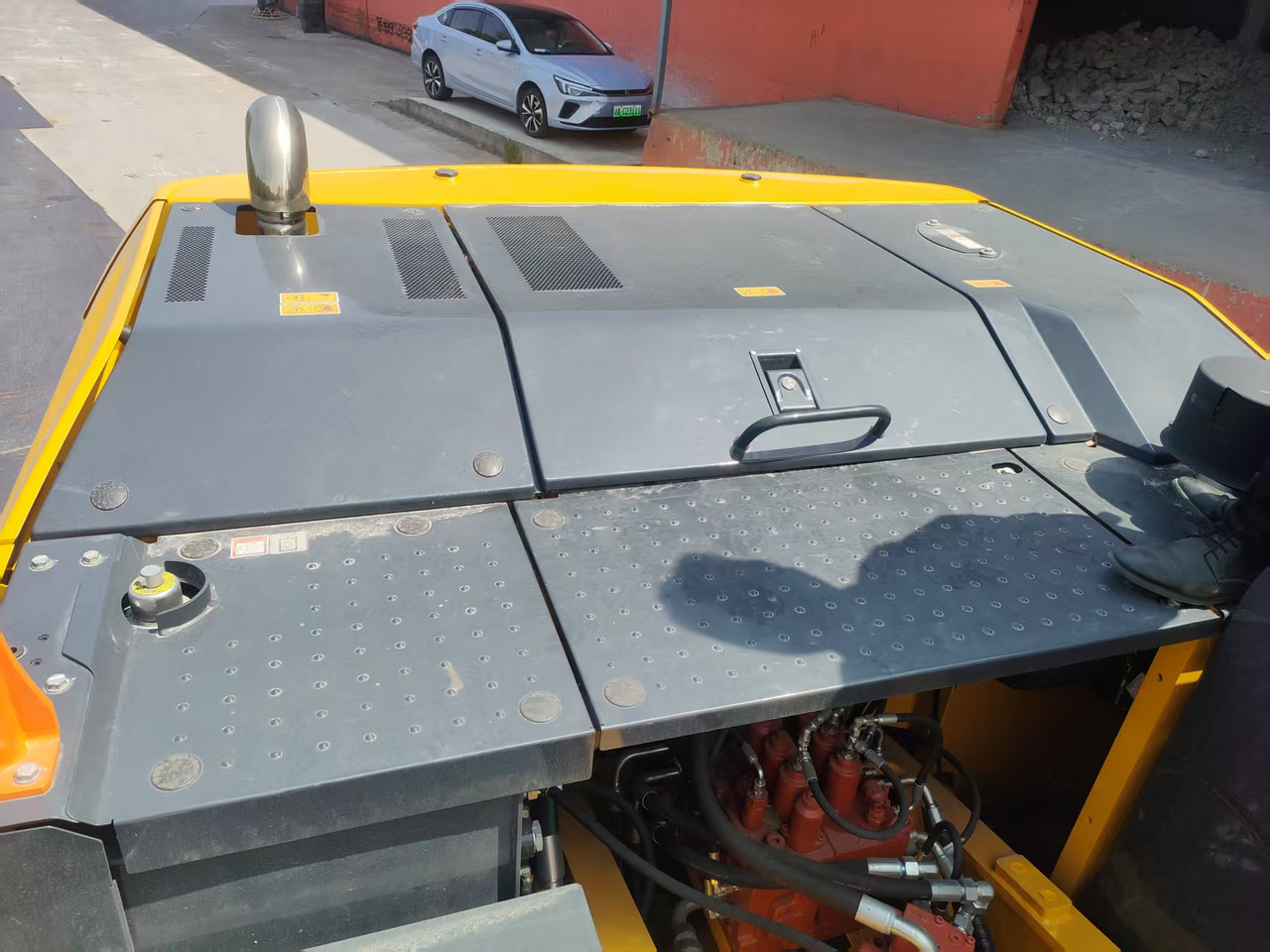 Новый Гусеничный экскаватор LIUGONG 920FG4 100% Brand New 21.5 TON 20 TON: фото 9 Новый Гусеничный экскаватор LIUGONG 920FG4 100% Brand New 21.5 TON 20 TON: фото 9