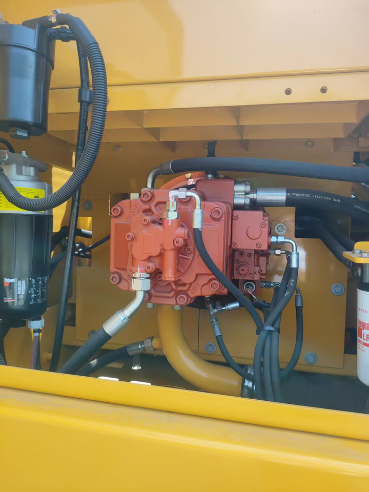 Новый Гусеничный экскаватор LIUGONG 920FG4 100% Brand New 21.5 TON 20 TON: фото 21 Новый Гусеничный экскаватор LIUGONG 920FG4 100% Brand New 21.5 TON 20 TON: фото 21